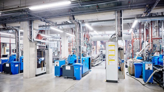 Aurora’s new production area is equipped with ultramodern ZSK 45 compounding systems from Coperion.