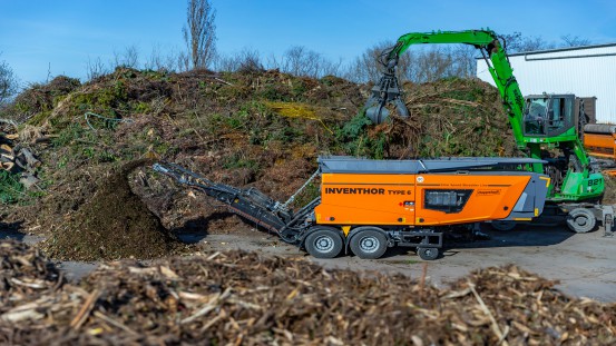 The Inventhor Type 6’s range of possible applications is diverse:  From landfills and recycling plants through to waste wood processing facilities; from pre-shredding through to homogenization in thermal waste processing operations.